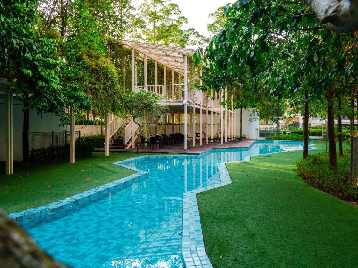 Getaway Residence At Cyberjaya Exterior photo